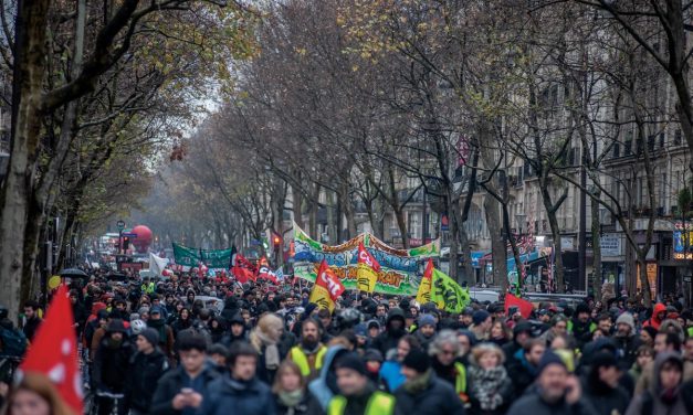 Mardi 17 décembre, 13H30, République vers Nation