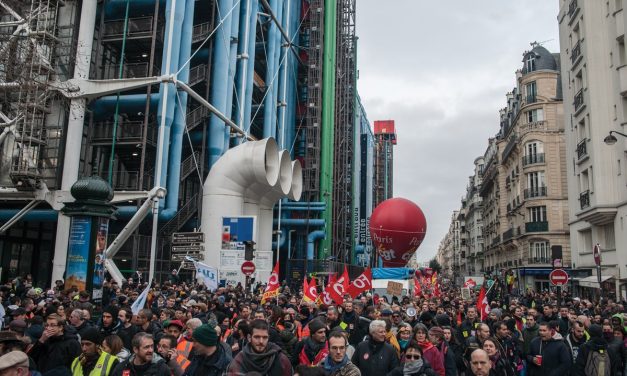 Le 3 janvier, la CGT va au contact des salarié.e.s des grands magasins parisiens !